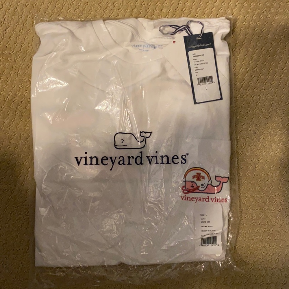 Vineyard Vines Helmet Whale Tee